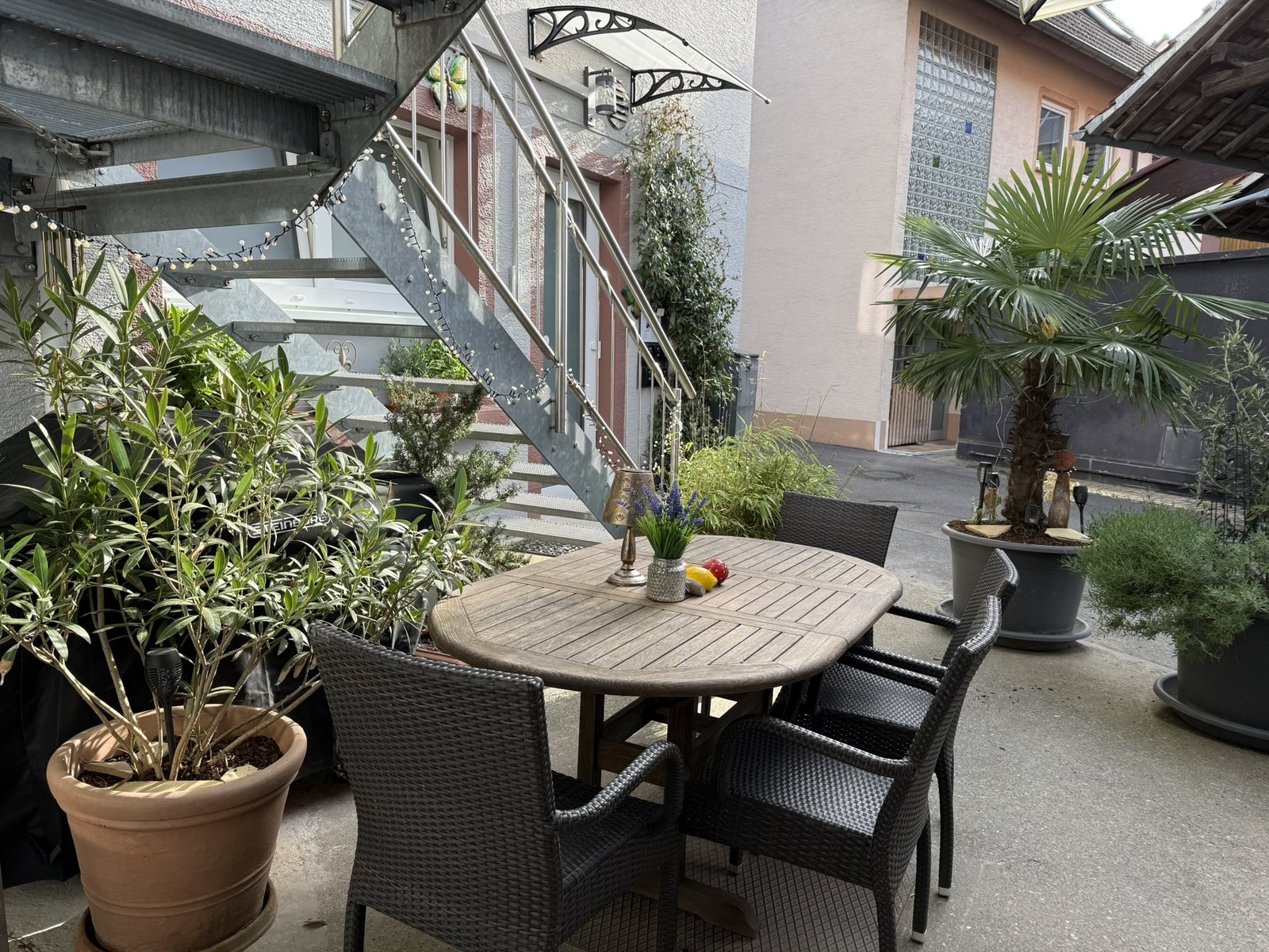 Sitzplatz und Außenbereich des Gästehaus Löwen Malterdingen